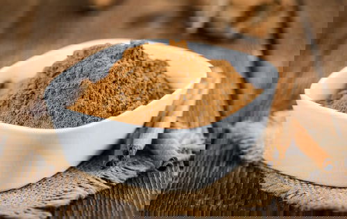Cinnamon Powder on Seedlings